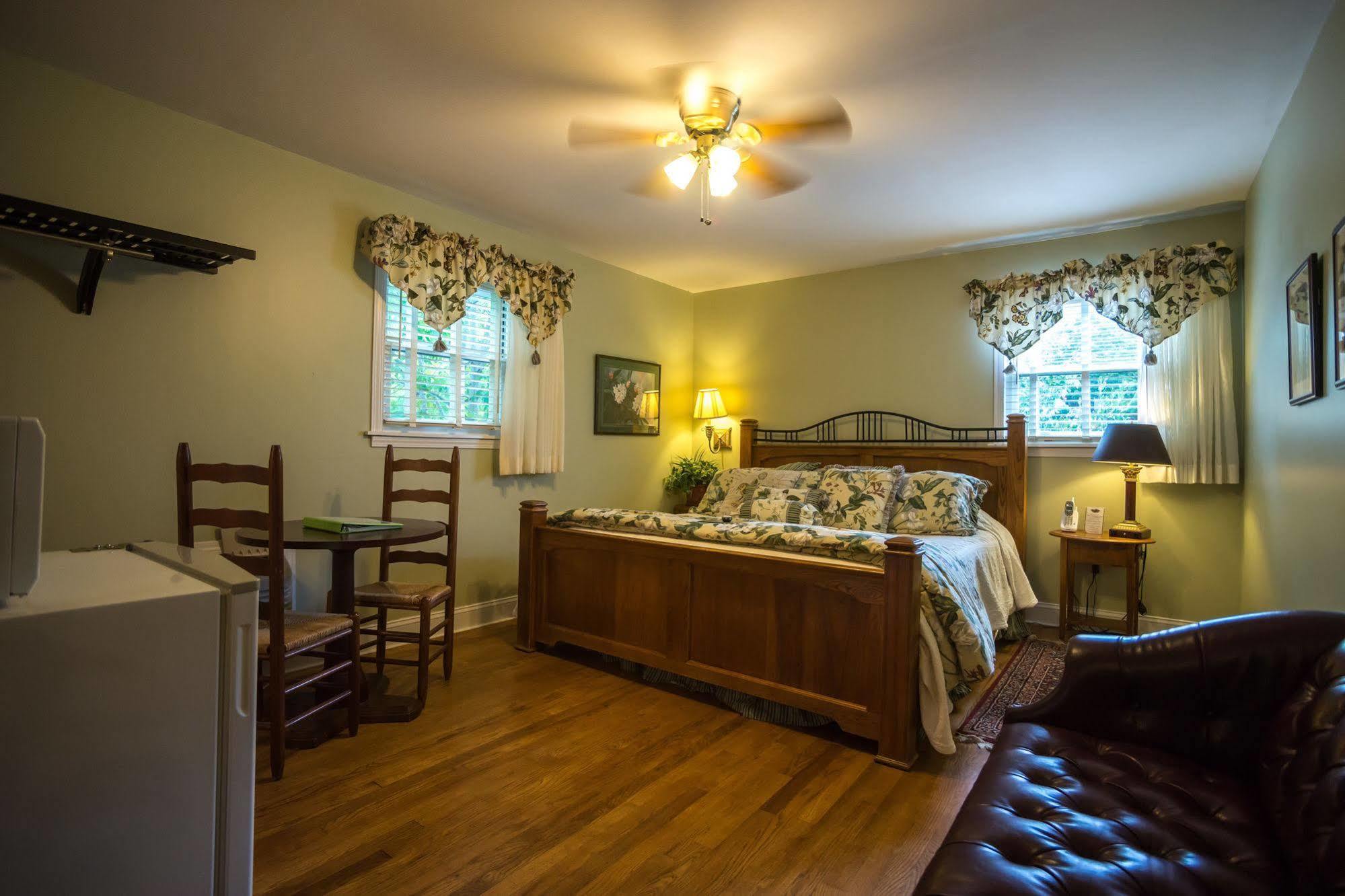 Hemlock Inn Blowing Rock Exterior foto